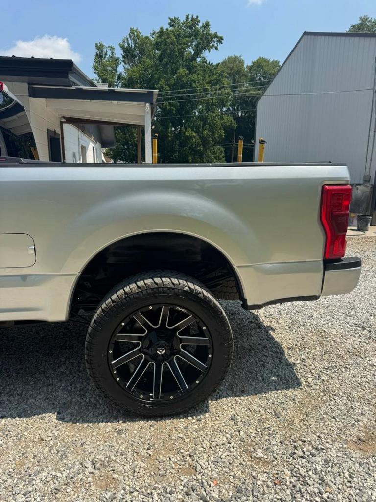 2019 Ford F250 - $32,900