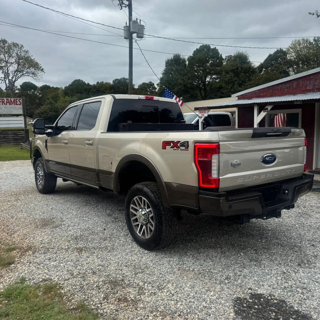 2017 Ford F-250 - $29,000