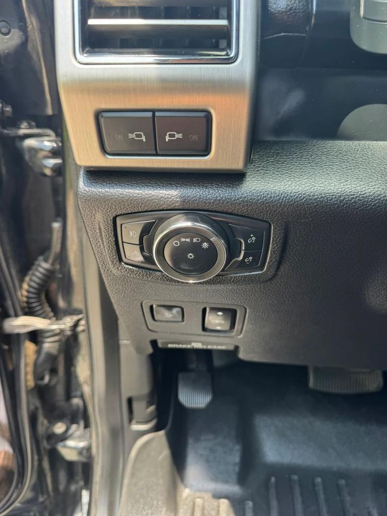 2020 Ford F350 - $35,500