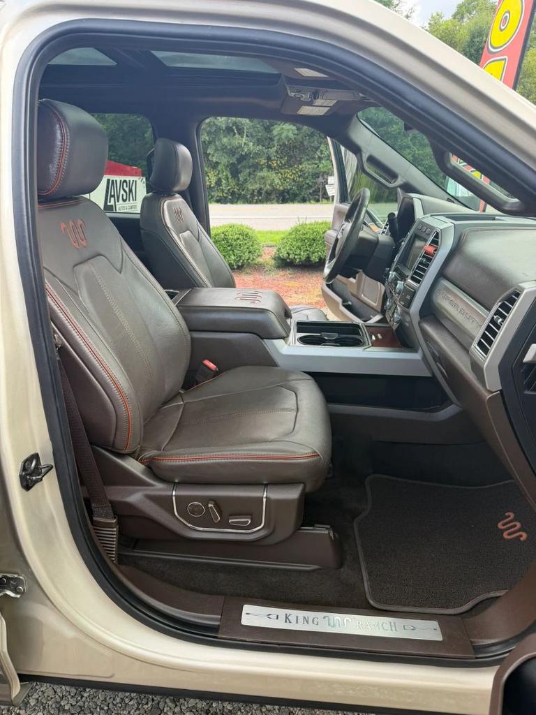 2017 Ford F-250 - $32,900