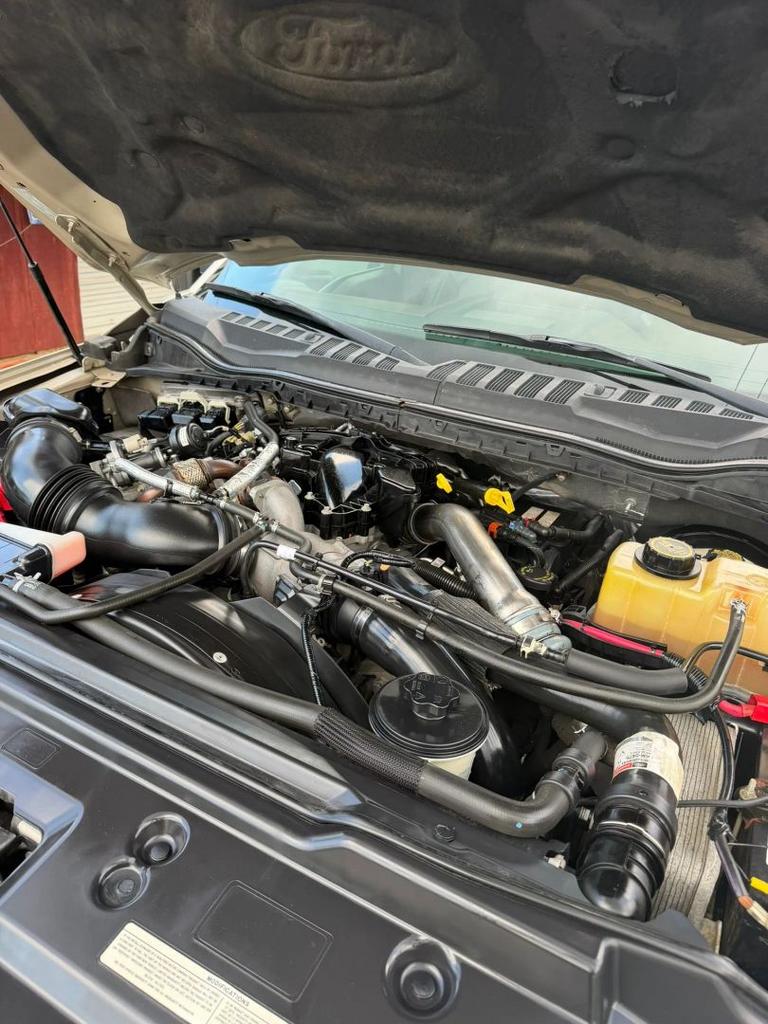 2017 Ford F-250 - $32,900