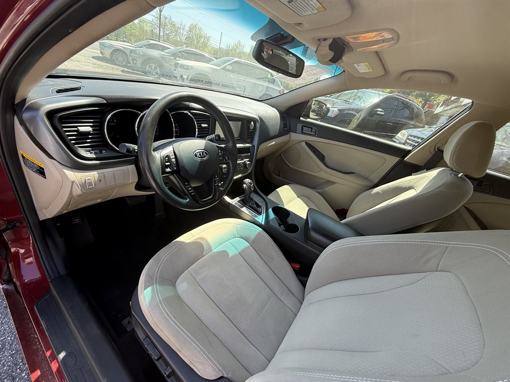 2011 Kia Optima LX photo