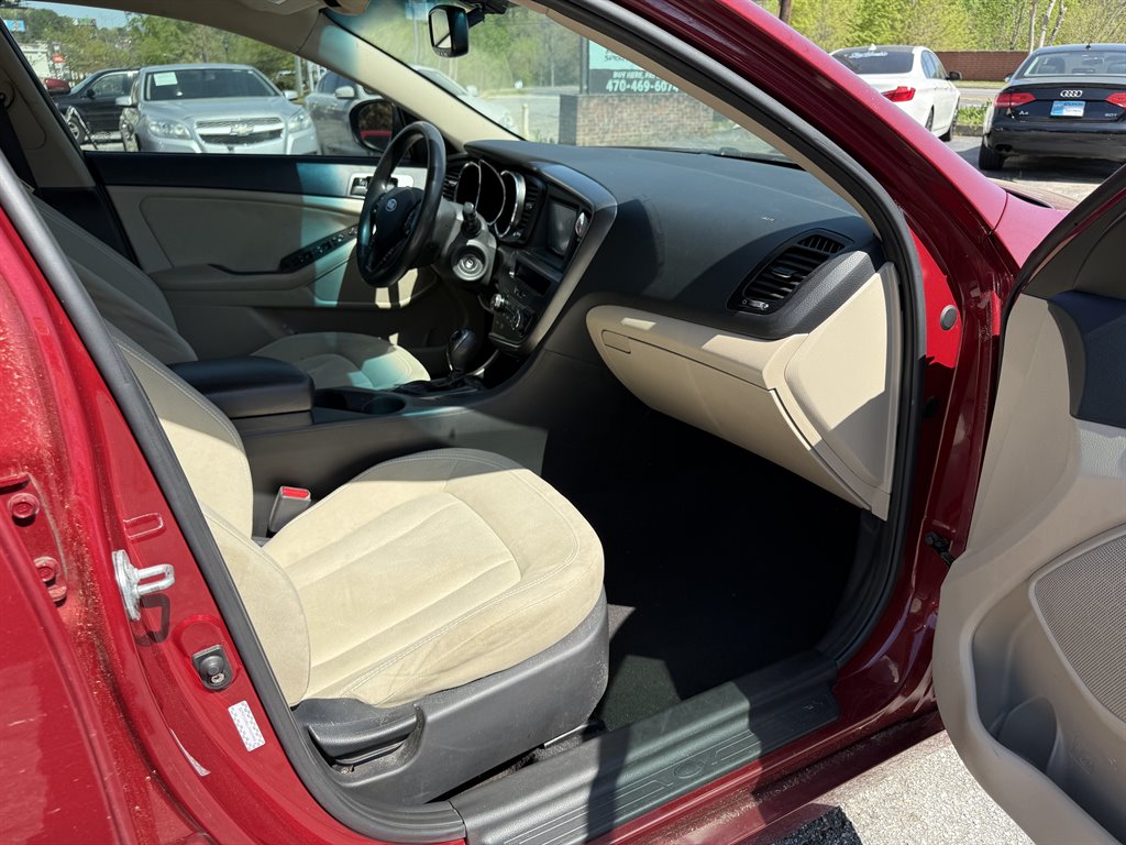 2011 Kia Optima LX photo