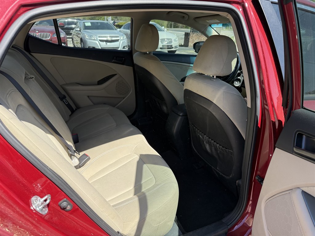 2011 Kia Optima LX photo