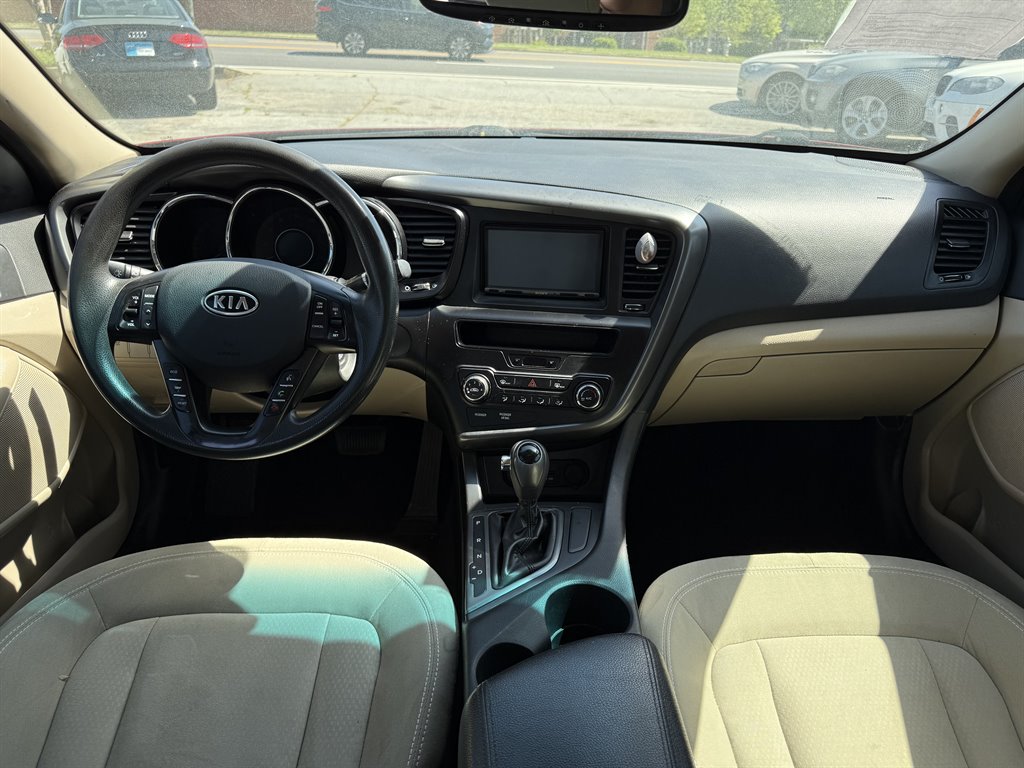 2011 Kia Optima LX photo