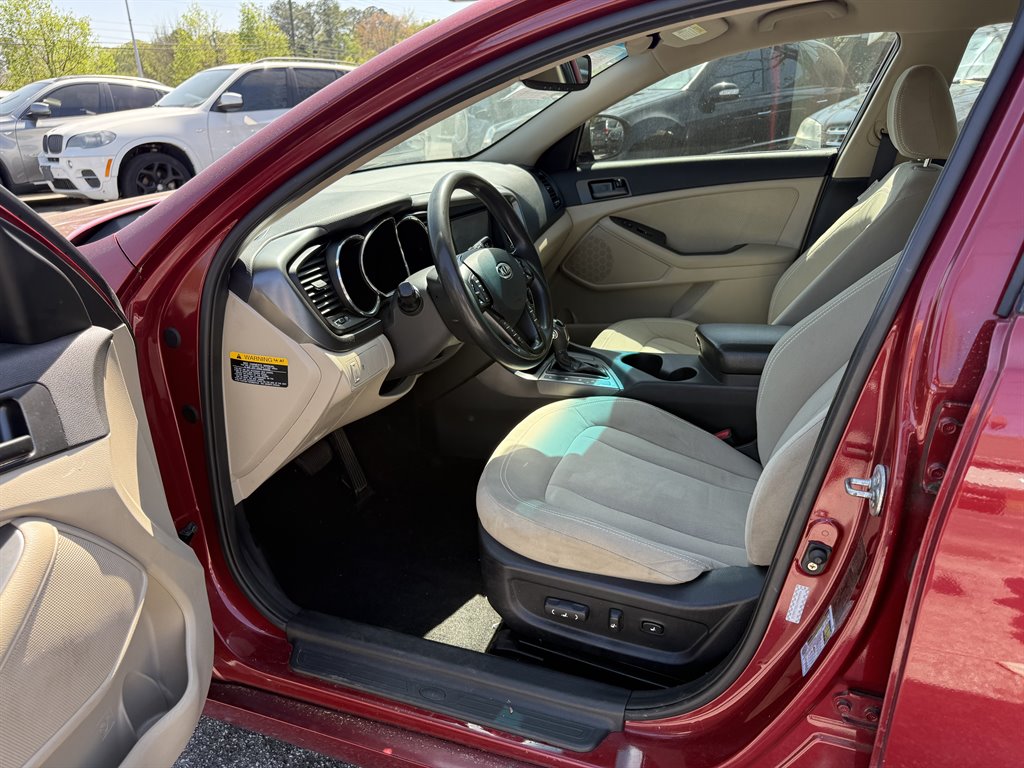 2011 Kia Optima LX photo