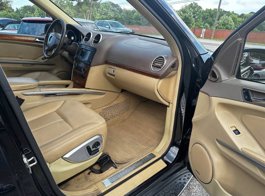 2007 Mercedes-Benz GL-Class - $3,800
