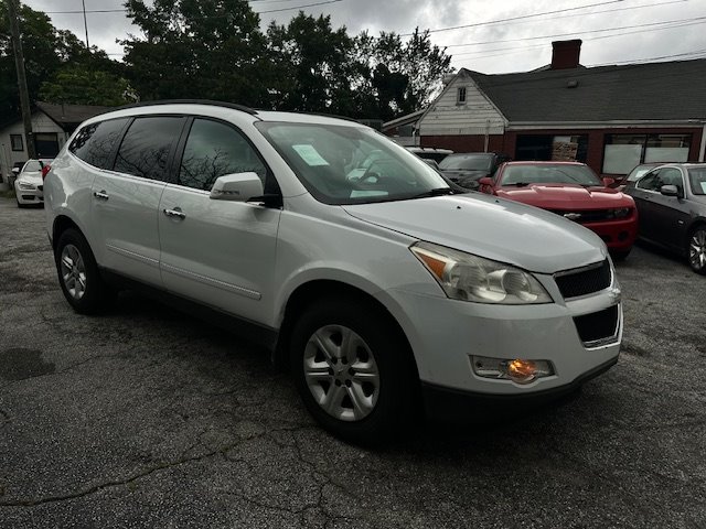 2010 Chevrolet Traverse LTZ photo