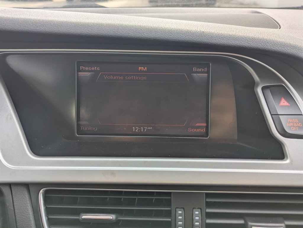 2011 Audi A4 2.0T Premium Plus photo