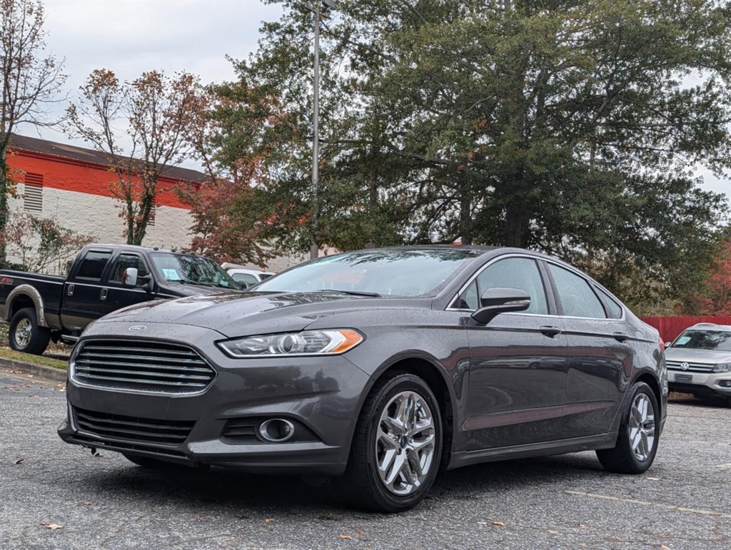 2016 Ford Fusion SE photo