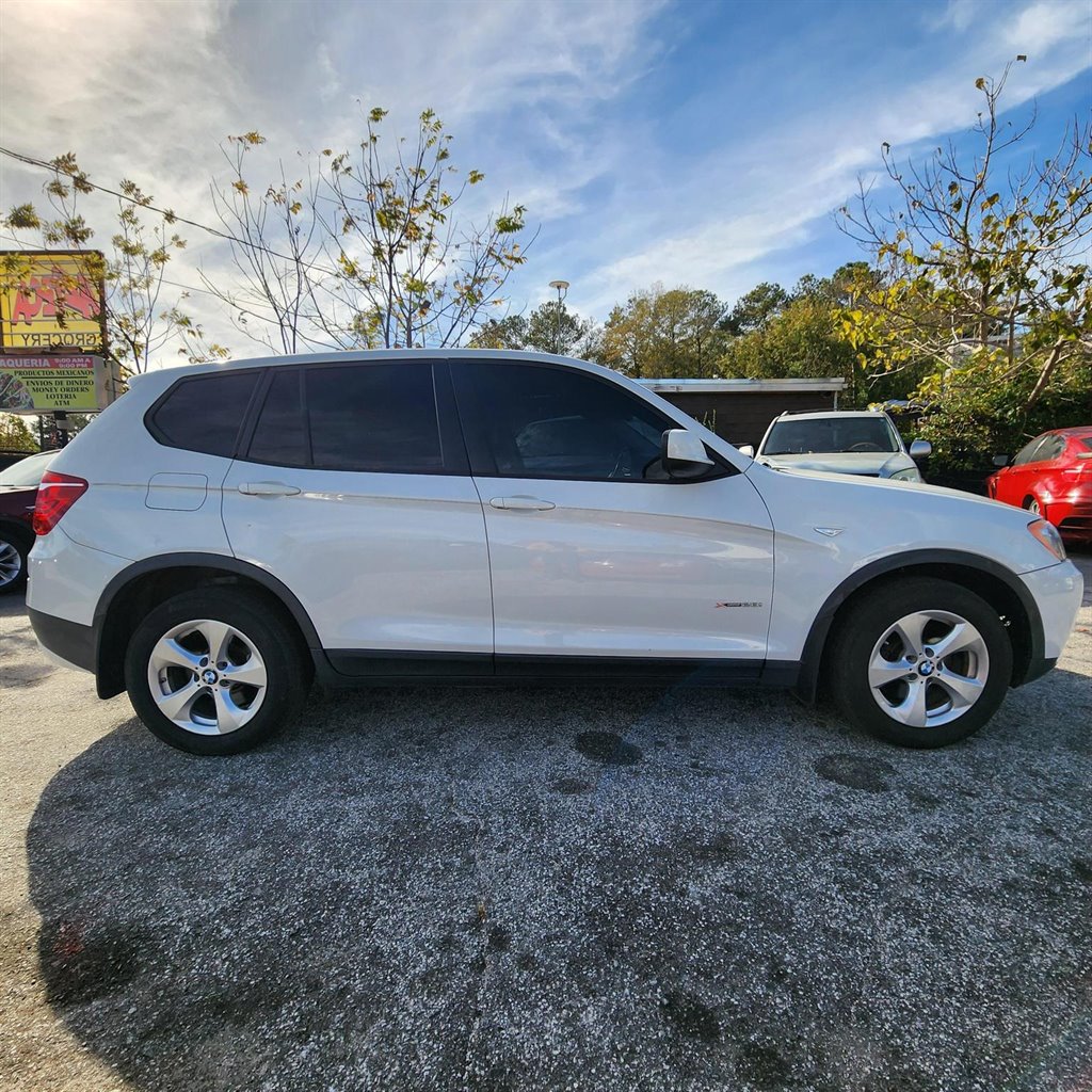 2011 BMW X3 xDrive28i photo
