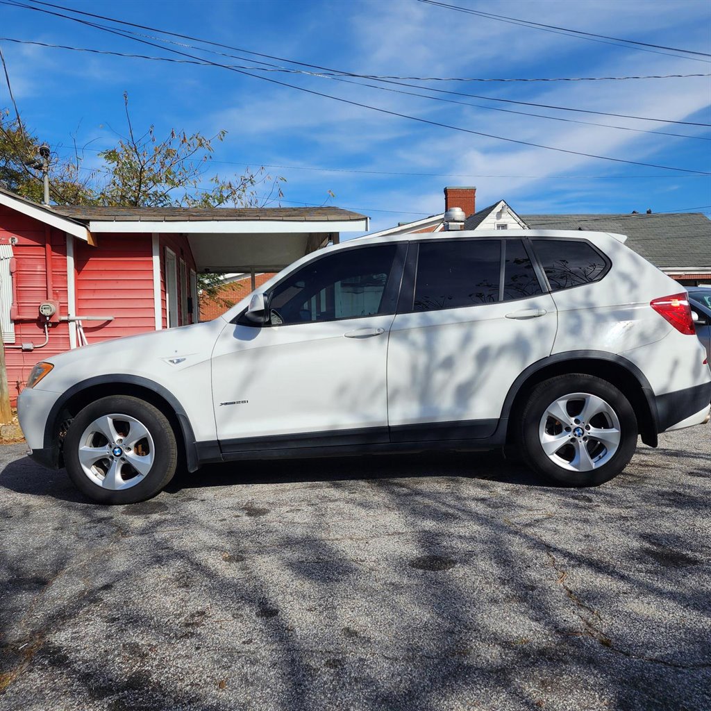 2011 BMW X3 xDrive28i photo