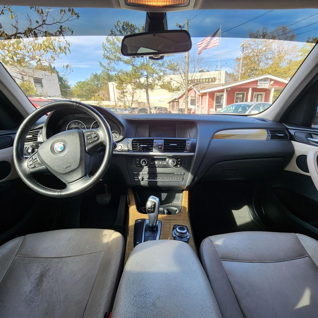 2011 BMW X3 xDrive28i photo