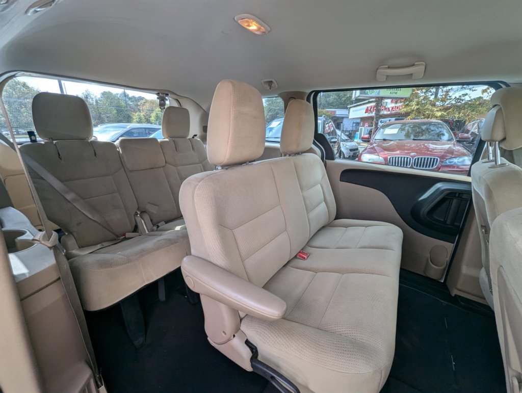 2015 Dodge Grand Caravan SE photo