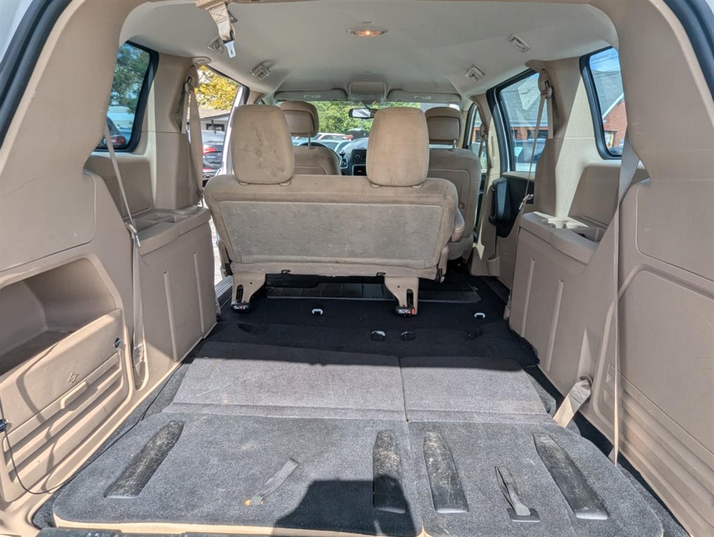 2015 Dodge Grand Caravan SE photo