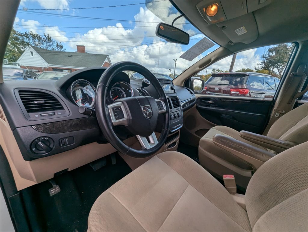 2015 Dodge Grand Caravan SE photo
