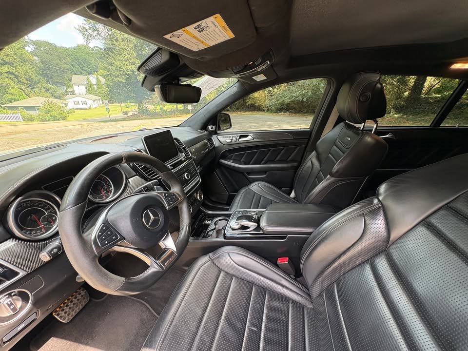 2016 Mercedes-Benz E-Class - $40,000
