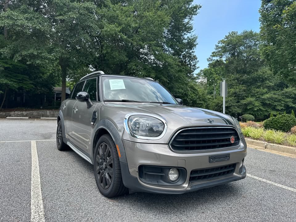 2018 MINI Countryman - $8,999