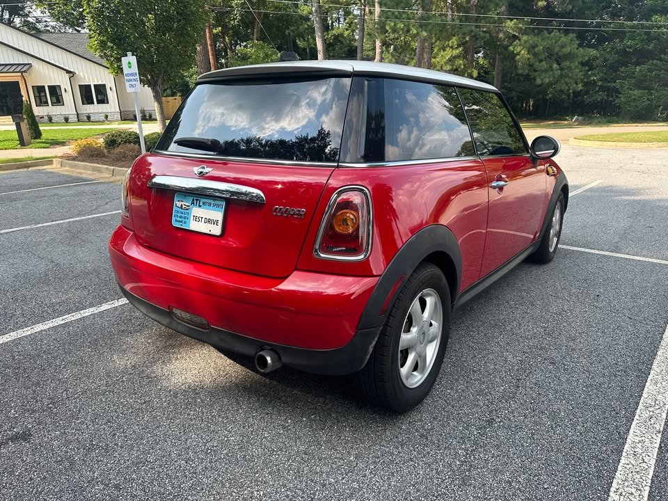 2010 MINI Cooper - $4,200