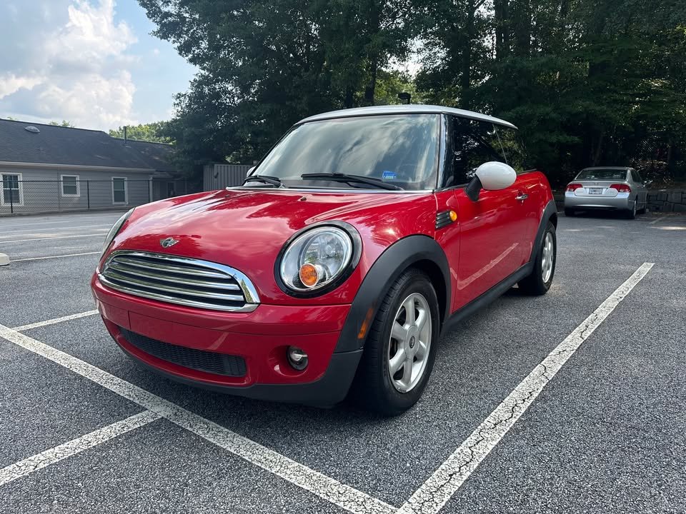 2010 MINI Cooper - $4,200