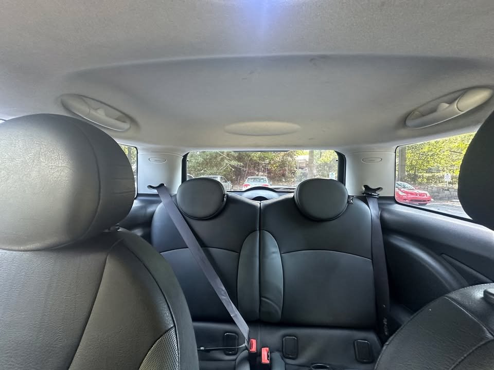 2010 MINI Cooper - $4,200