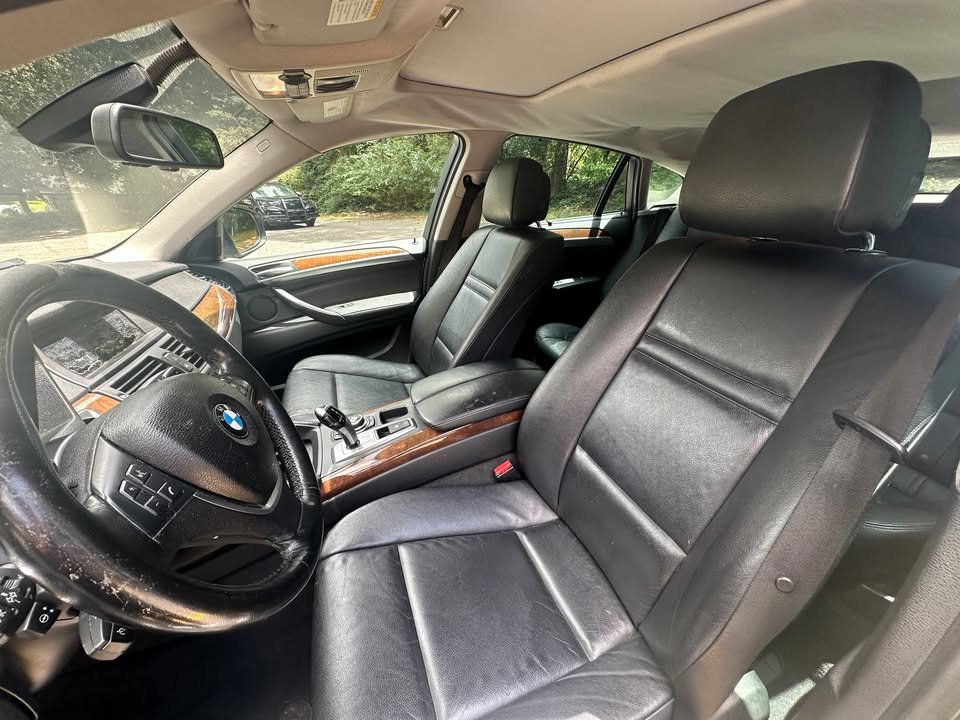 2013 BMW X6 - $11,999