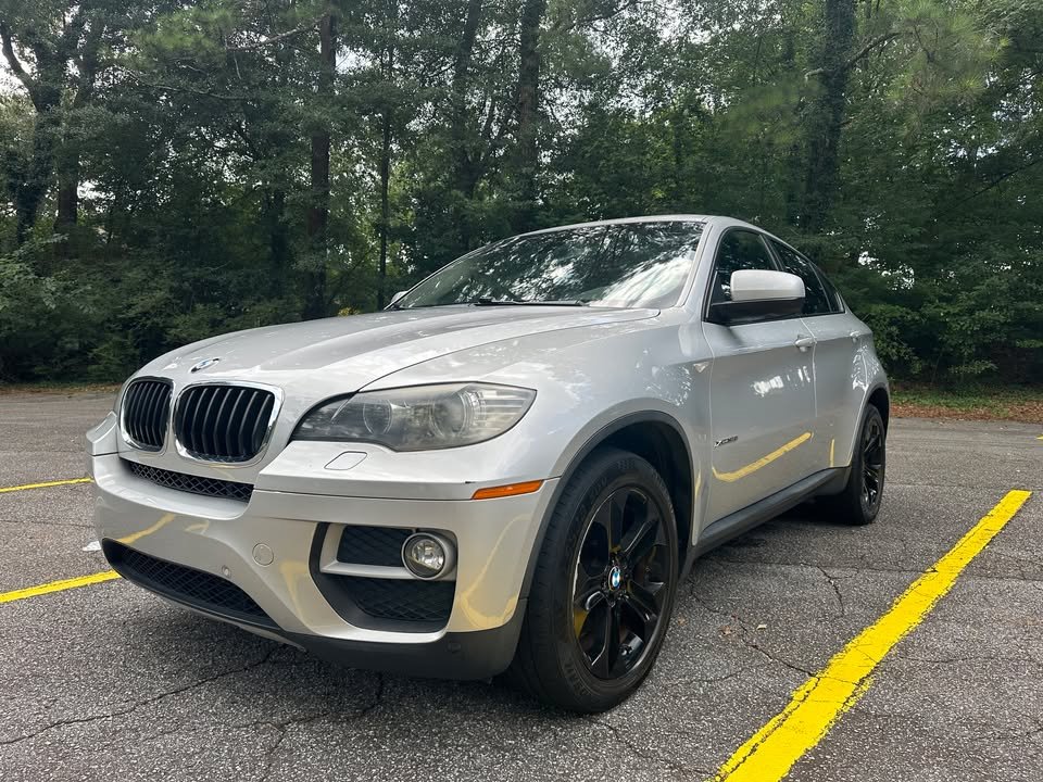 2013 BMW X6 - $11,999