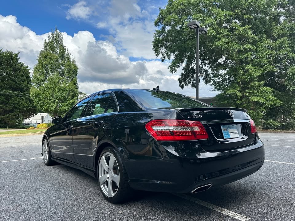 2011 Mercedes-Benz E-Class - $6,900
