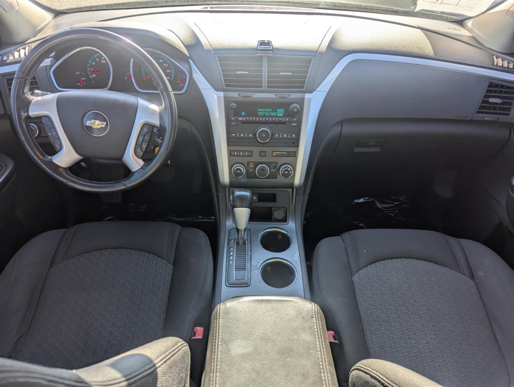 2011 Chevrolet Traverse LT photo