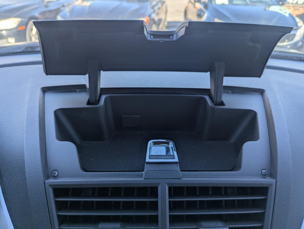 2011 Chevrolet Traverse LT photo