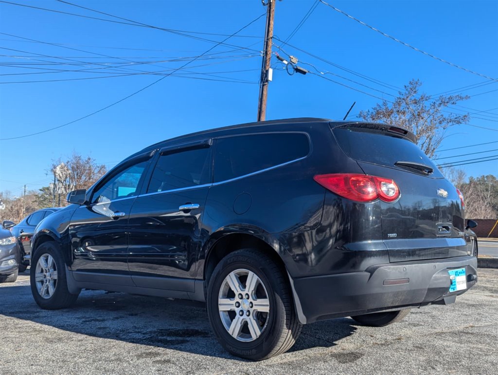 2011 Chevrolet Traverse LT photo