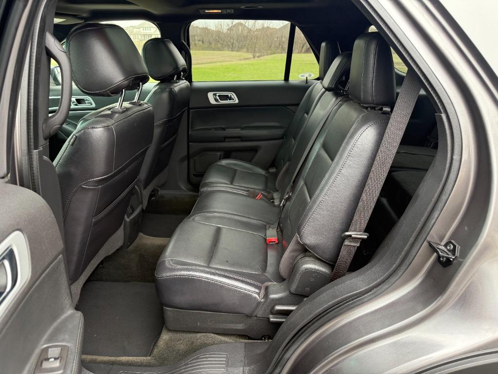 2011 Ford Explorer XLT photo