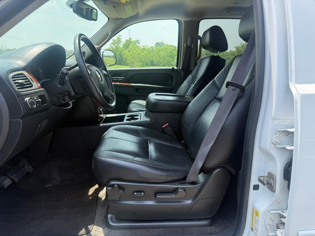 2011 Chevrolet Tahoe - $7,200