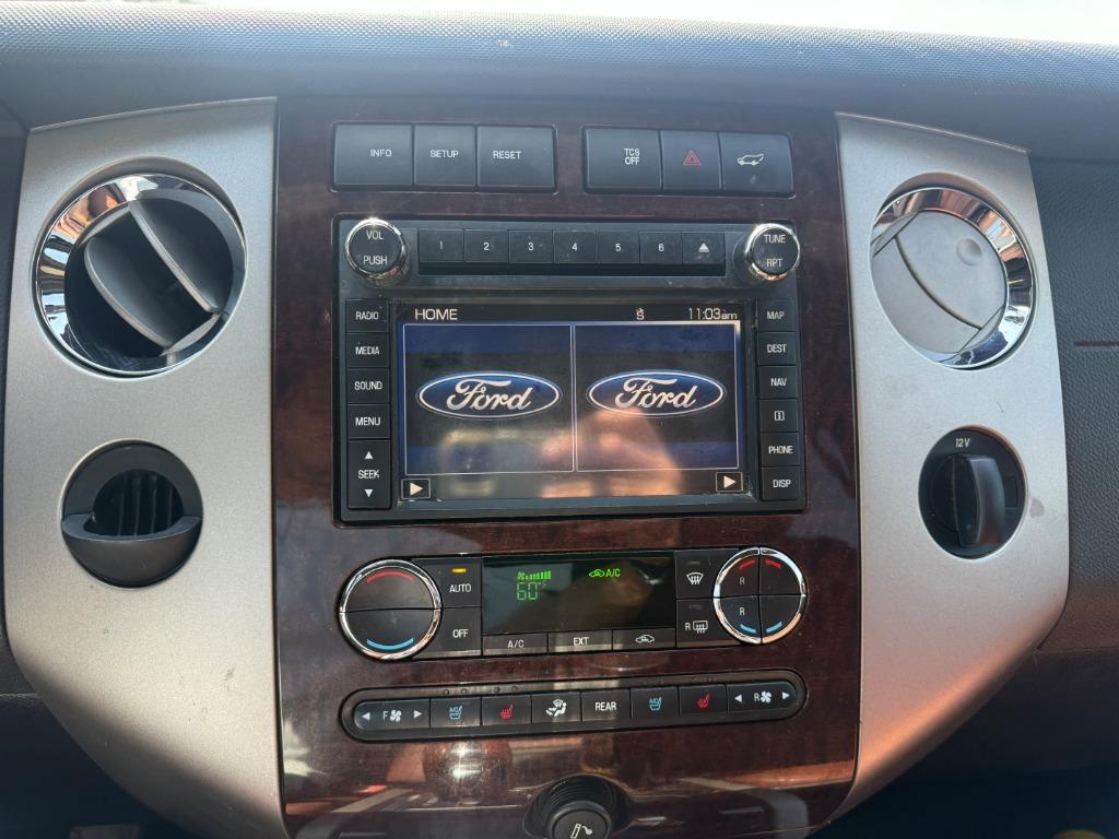 2013 Ford Expedition - $10,700