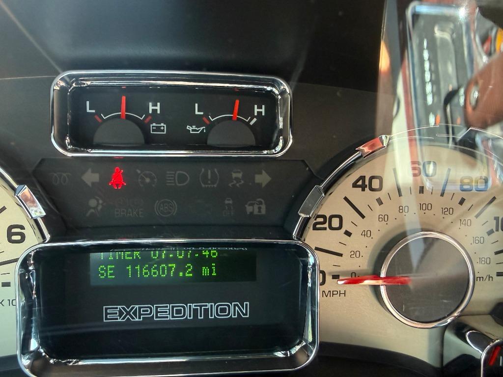 2013 Ford Expedition - $10,700