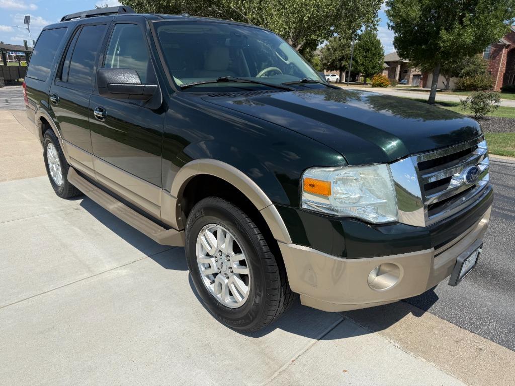 2013 Ford Expedition - $7,800