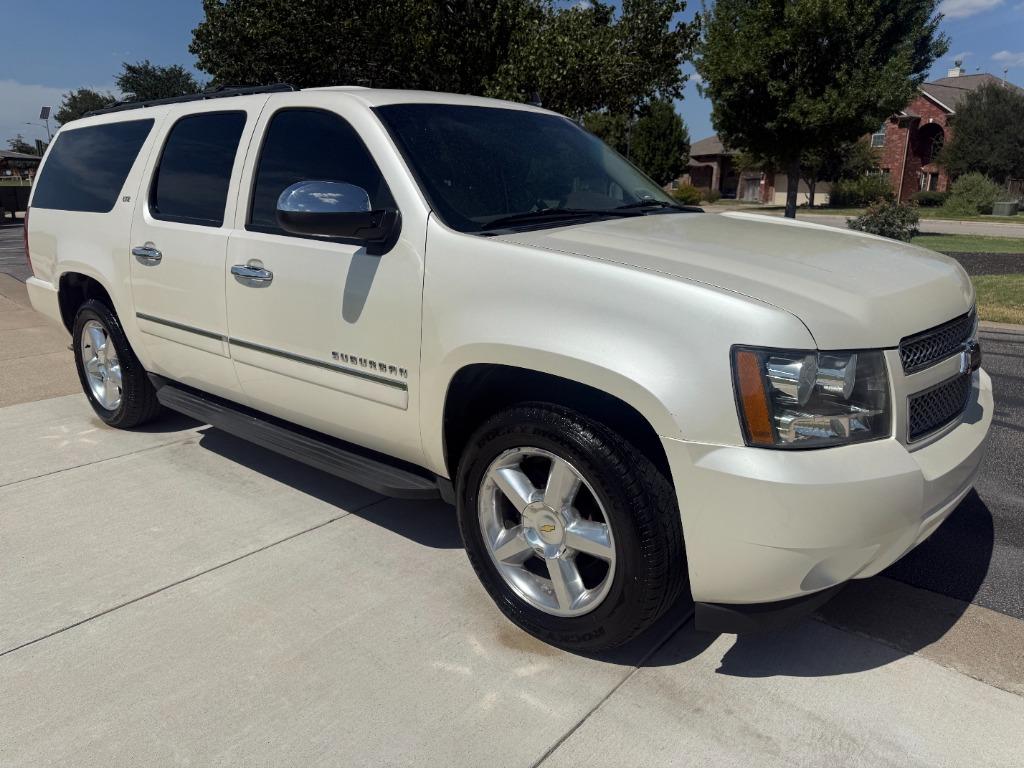 2013 Chevrolet Suburban - $8,800