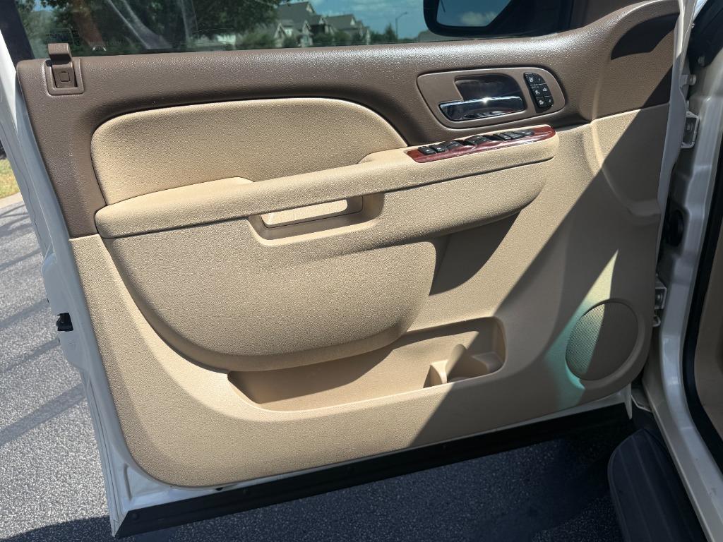 2013 Chevrolet Suburban - $8,800
