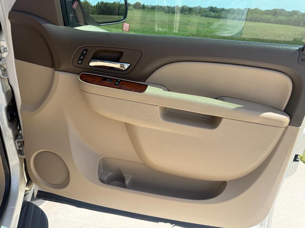 2013 Chevrolet Suburban - $8,800