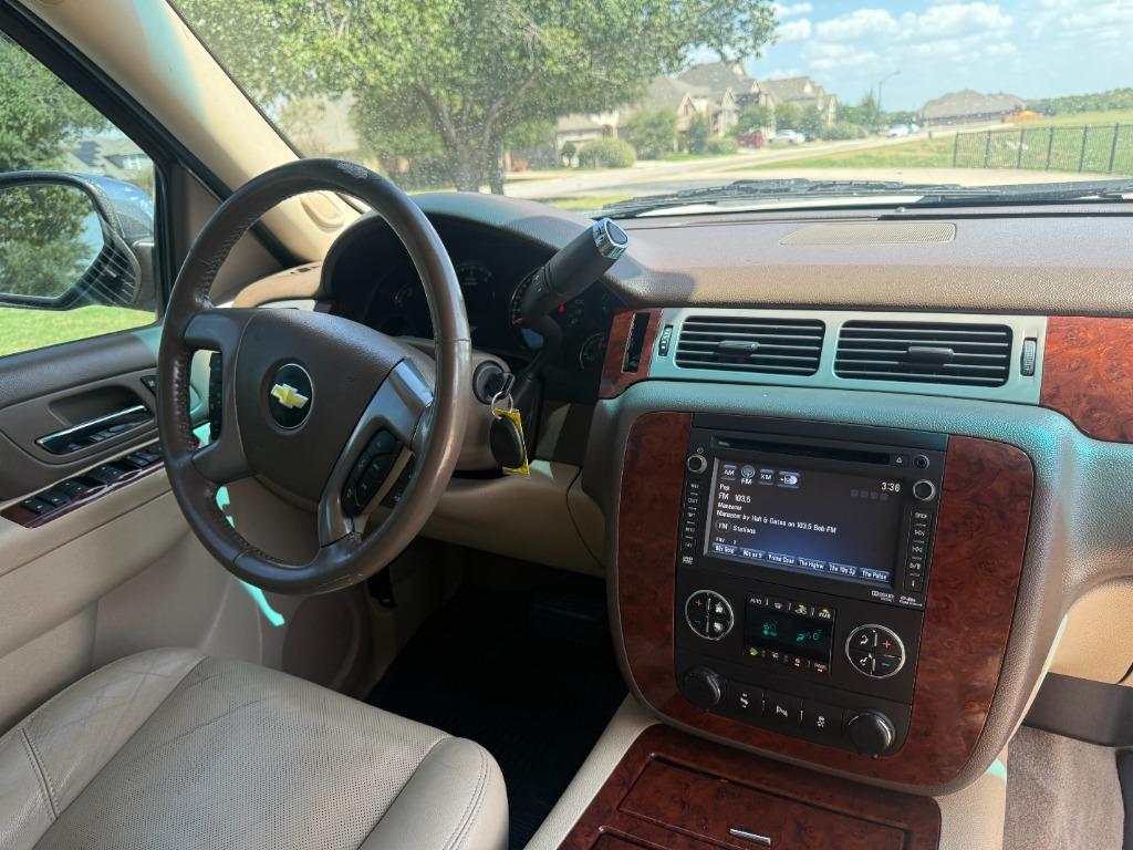 2013 Chevrolet Suburban - $8,800