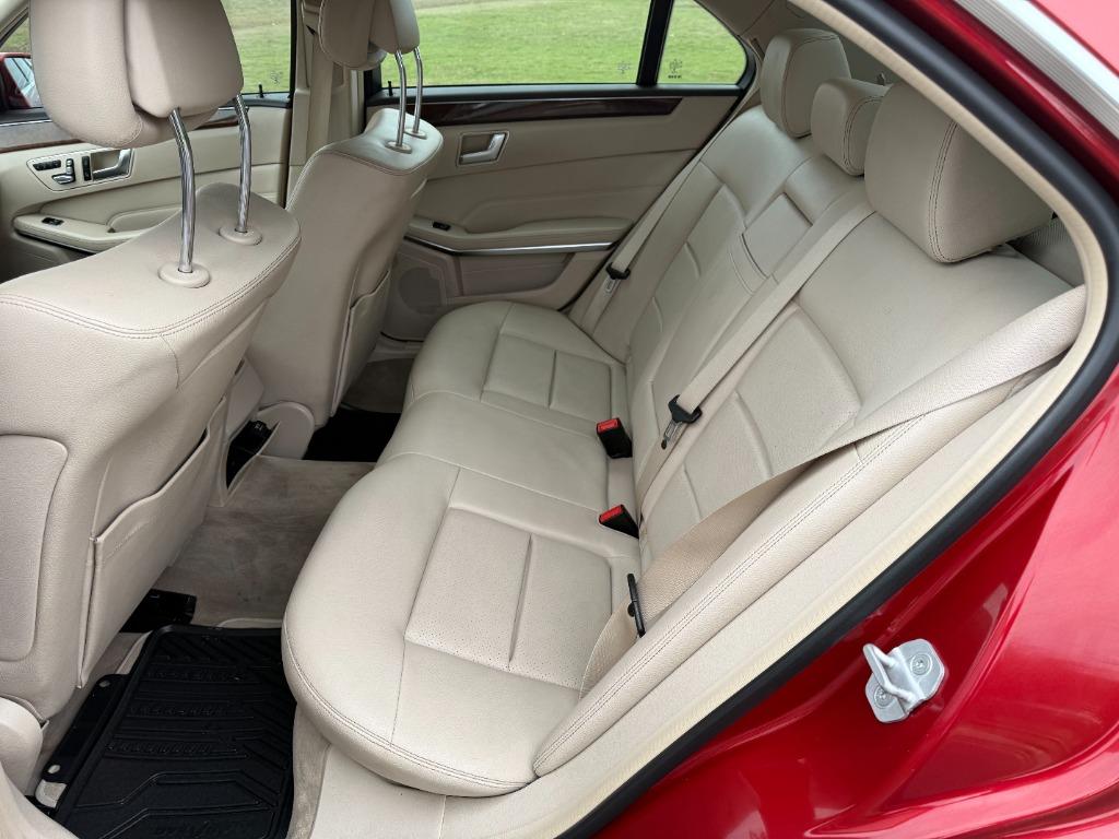 2014 Mercedes-Benz E-Class E350 Luxury photo
