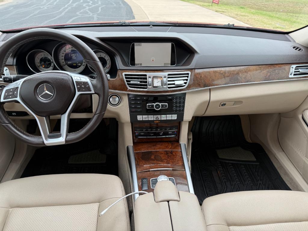 2014 Mercedes-Benz E-Class E350 Luxury photo