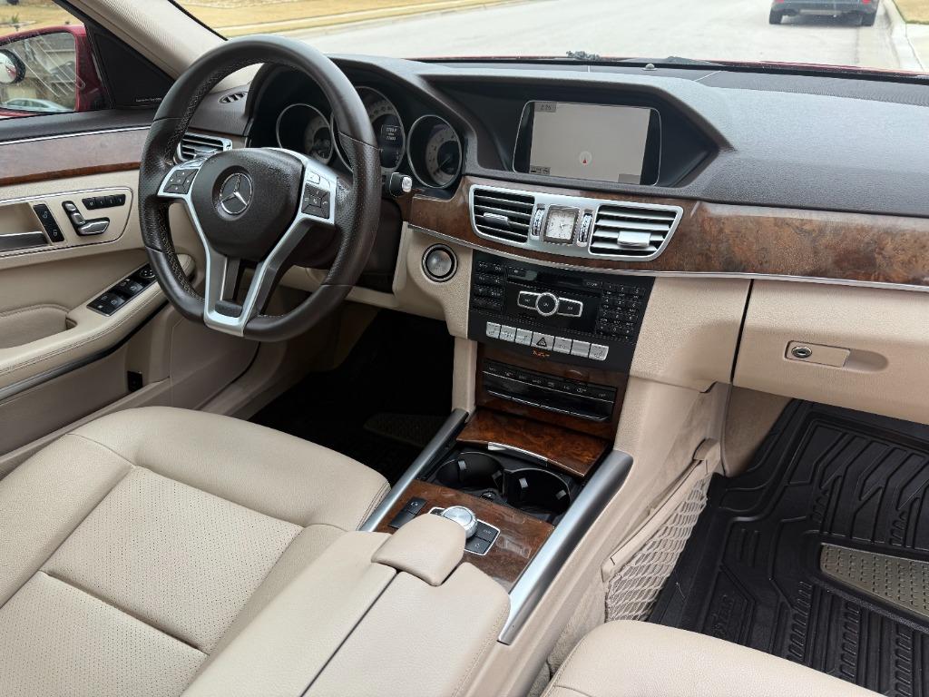 2014 Mercedes-Benz E-Class E350 Luxury photo