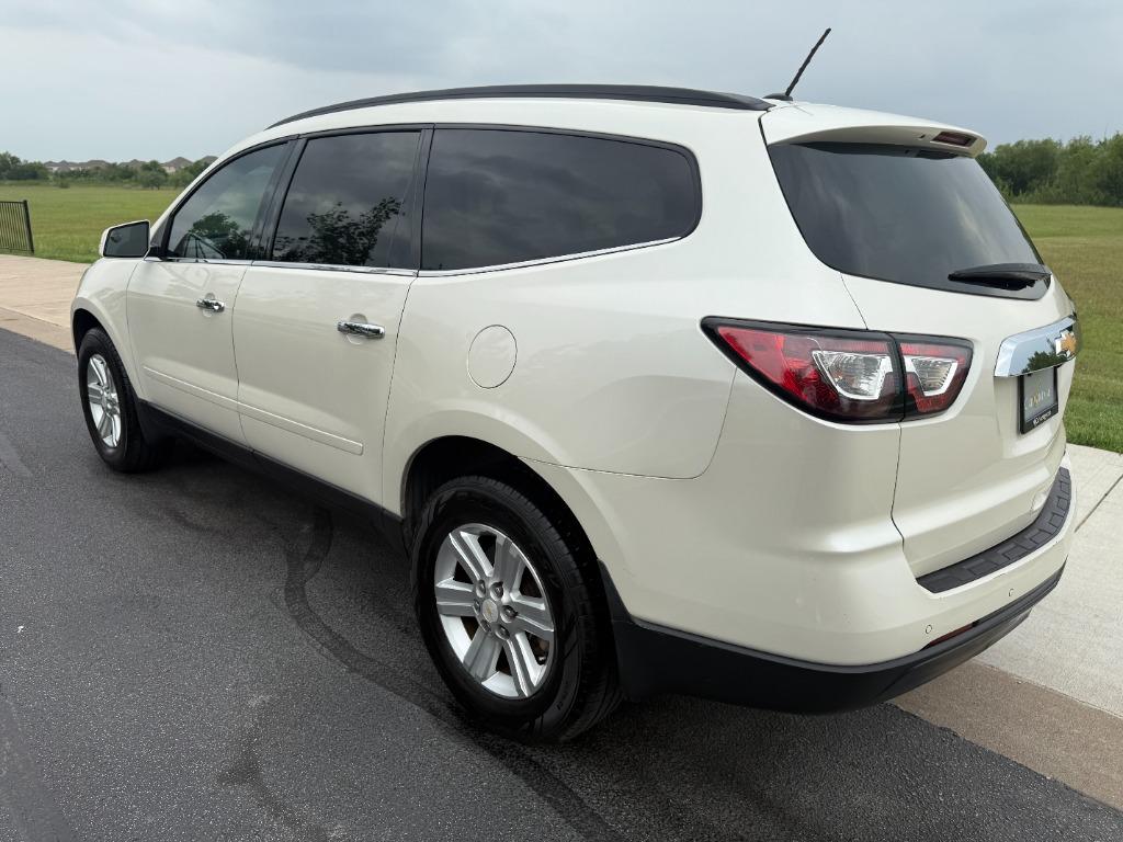 2014 Chevrolet Traverse LT photo