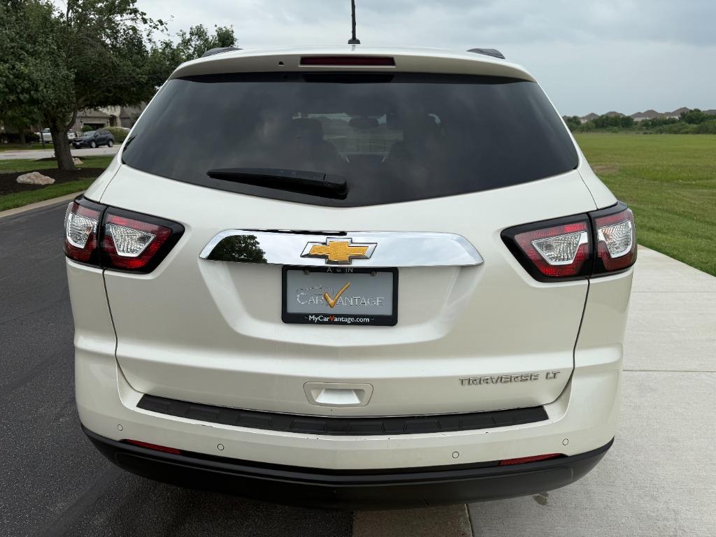 2014 Chevrolet Traverse LT photo