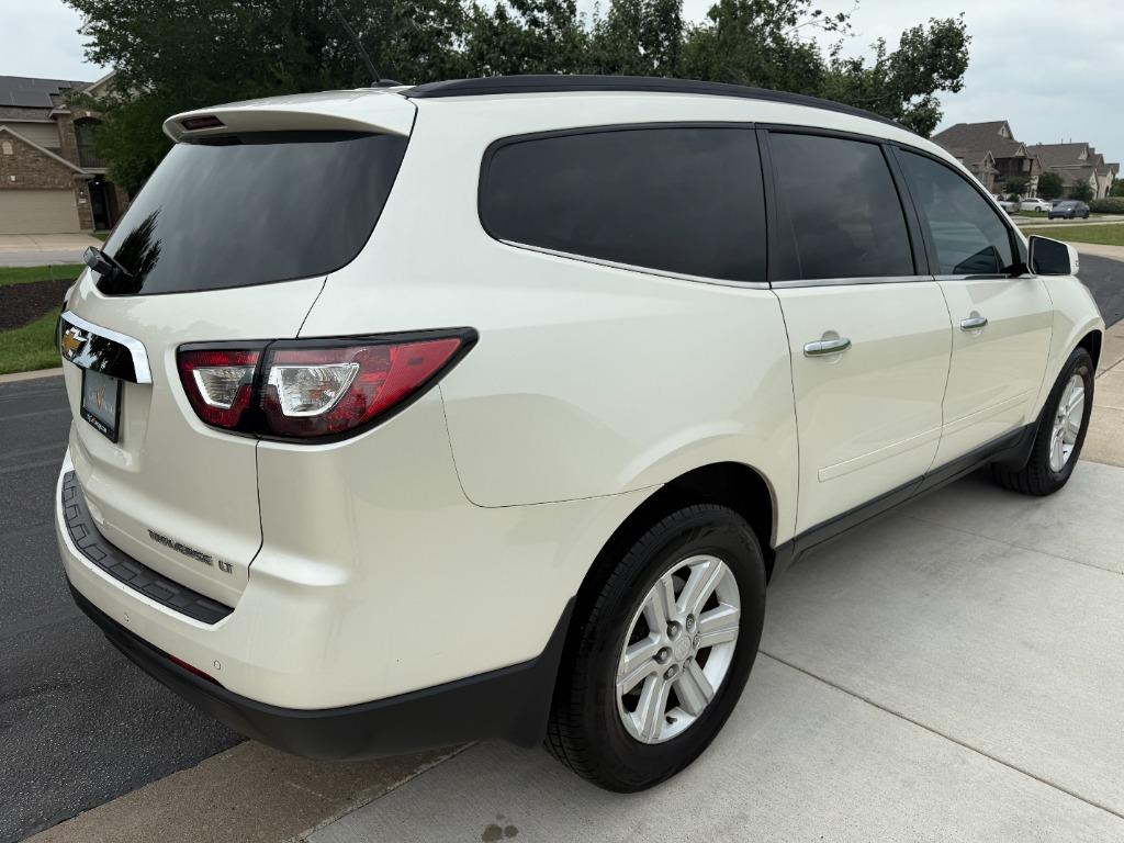 2014 Chevrolet Traverse LT photo