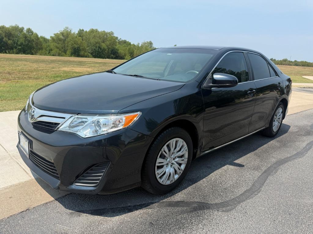 2014 Toyota Camry - $10,190