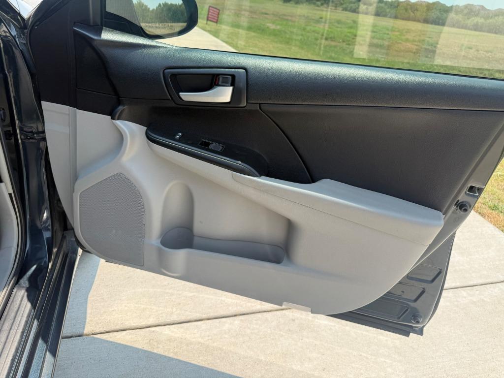2014 Toyota Camry - $10,190