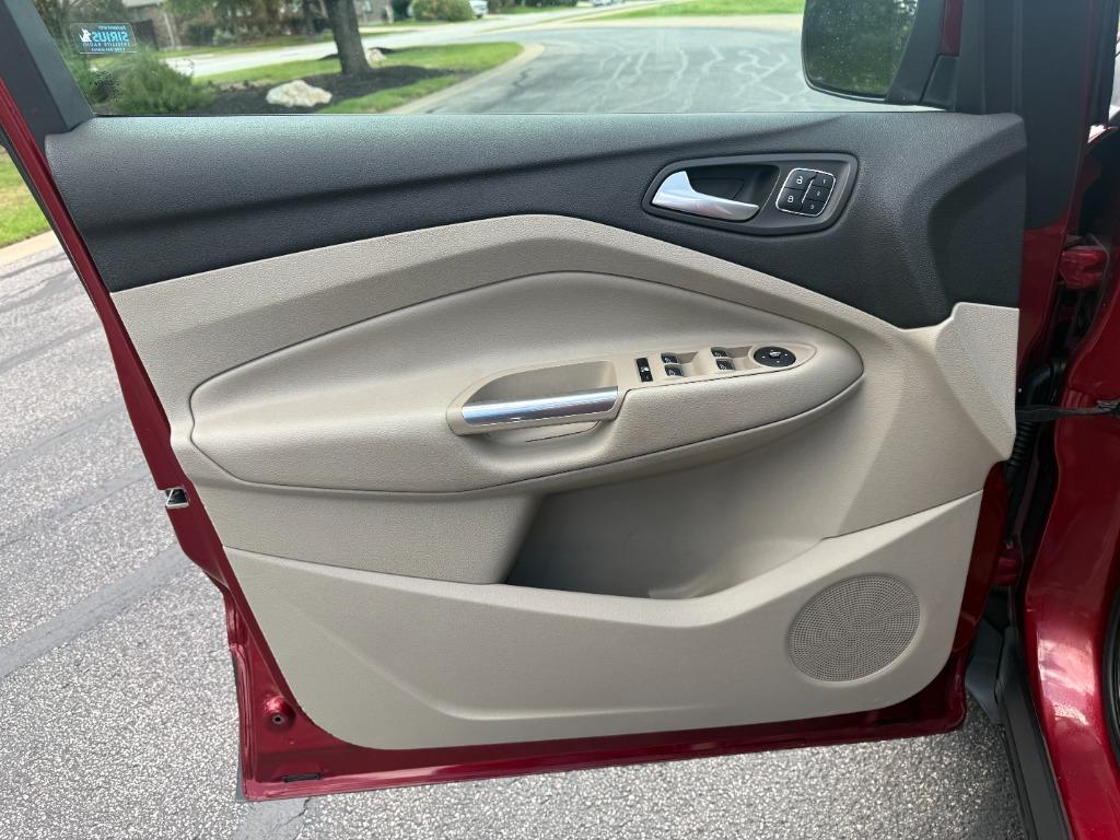 2014 Ford Escape - $8,300