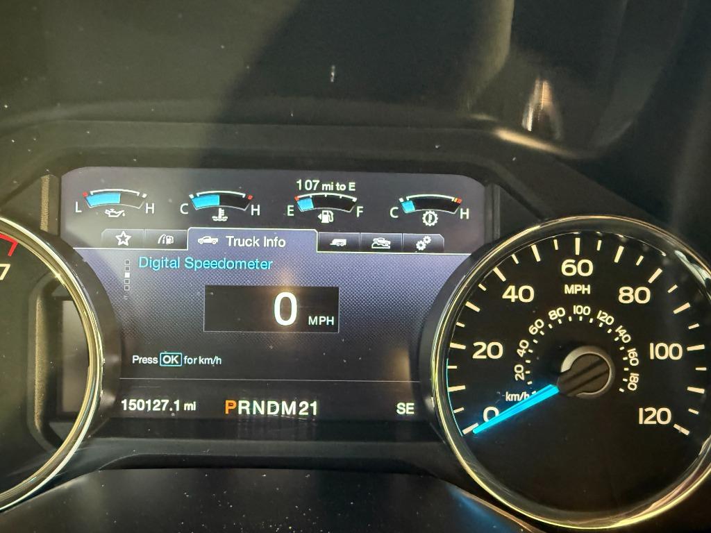 2015 Ford F150 Lariat photo